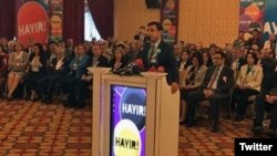 Selahattin Demirtaş, milletvekili dokunulmazlıklarının kaldırılması ile HDP-DBP’li belediyelere kayyum atanmasına karşı 254 sivil toplum kuruluşu tarafından düzenlenen toplantıda konuştu.